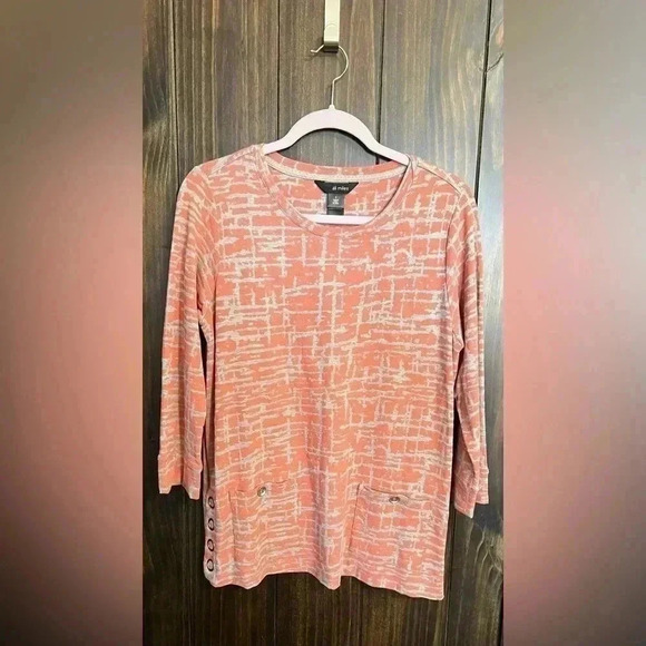 Ali Miles Tunic. Size: Small - Picture 4 of 12